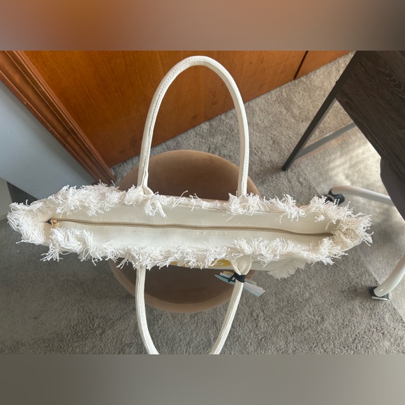 *New* Cynthia Rowley Lemon “Hello SUMMER Insulated Tote W/ Beaded Bag - Picture 11 of 16